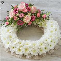 Traditional Wreath Pink Extra Large